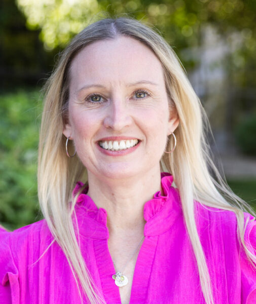 Jennifer Speers Headshot